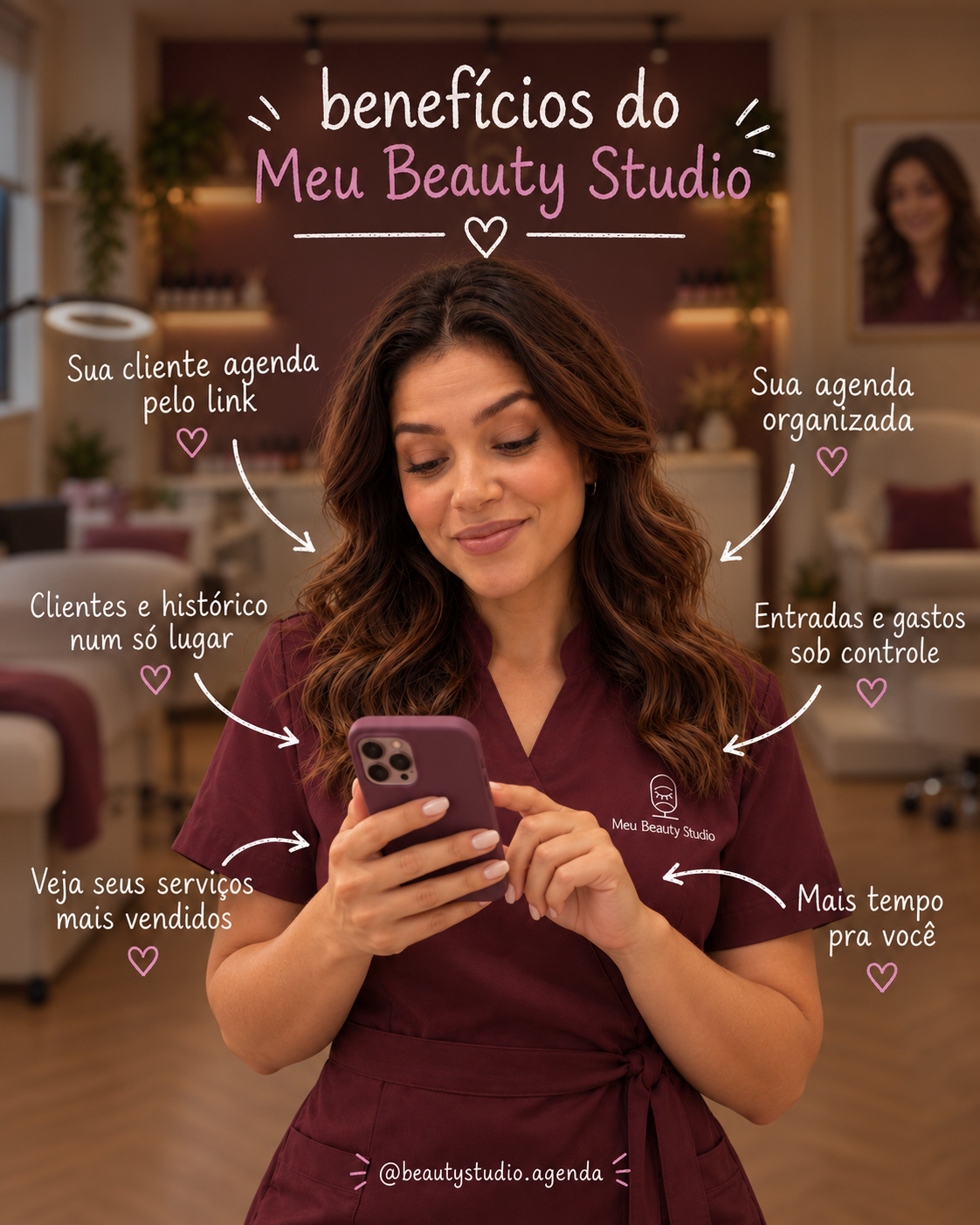 Camila usando o celular no studio, com os benefícios de agenda, clientes e financeiro ao redor